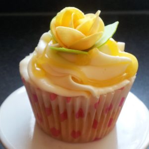 Lemon Curd Cupcake